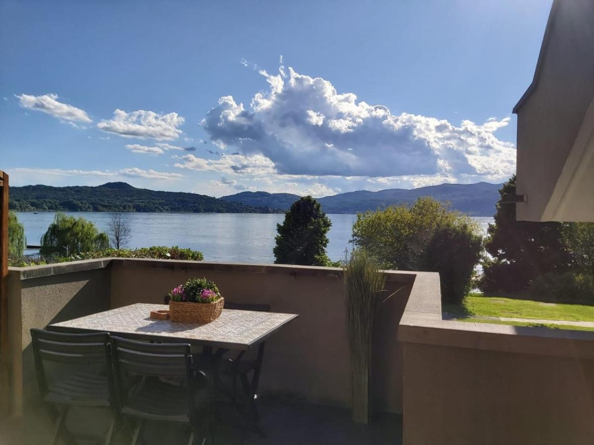 Bnbook - La Casa Sul Lago Maggiore Ispra Buitenkant foto