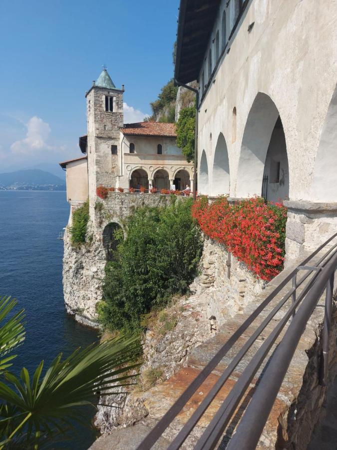 Bnbook - La Casa Sul Lago Maggiore Ispra Buitenkant foto