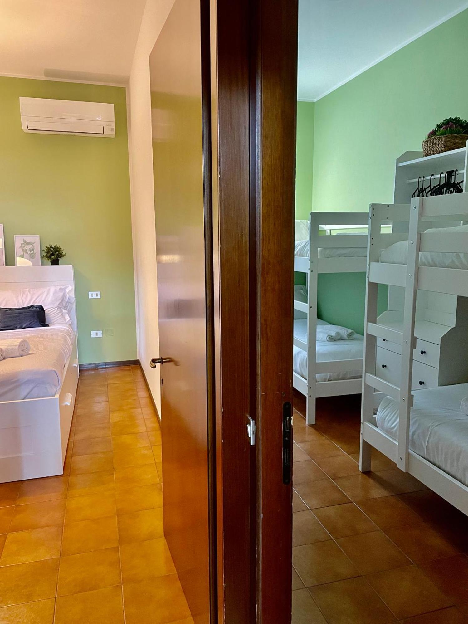 Bnbook - La Casa Sul Lago Maggiore Ispra Buitenkant foto