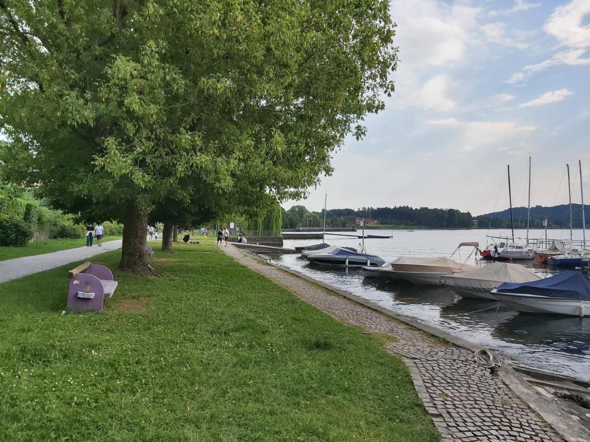 Bnbook - La Casa Sul Lago Maggiore Ispra Buitenkant foto